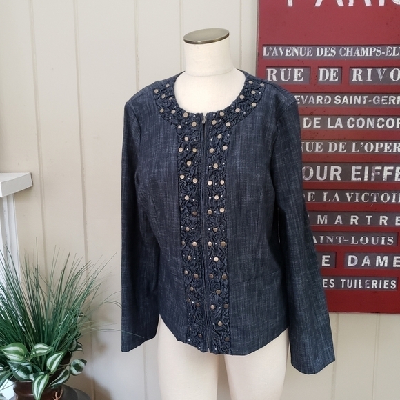 JM Collection | 12 denim jacket brass tone metal studs ruched zipper fro… - Picture 9 of 10
